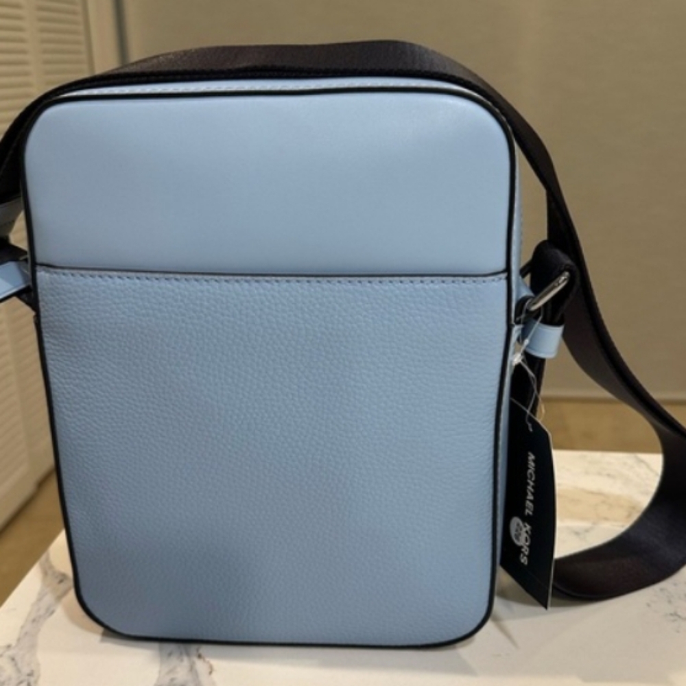 MICHAEL KORS COOPER NWT REPORTER BAG - Picture 5 of 7